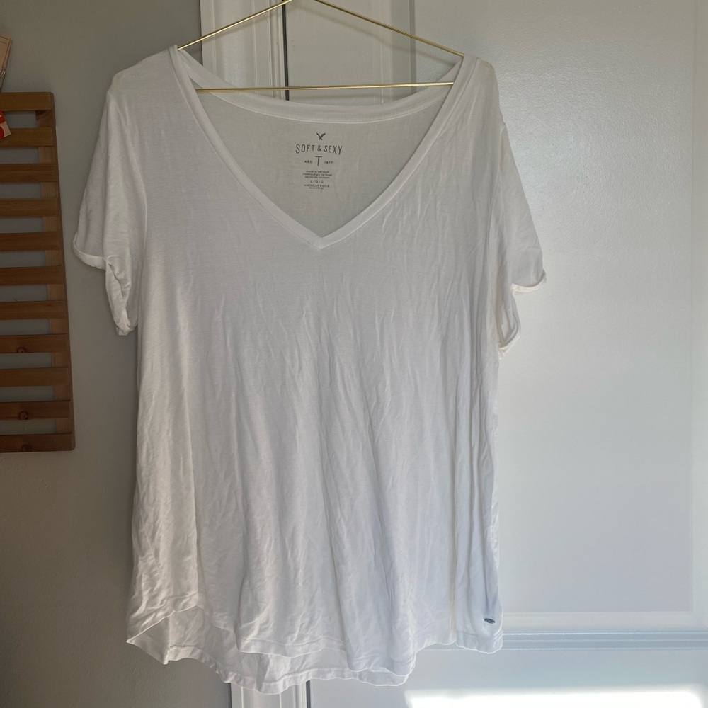American eagle soft and sexy v neck tee